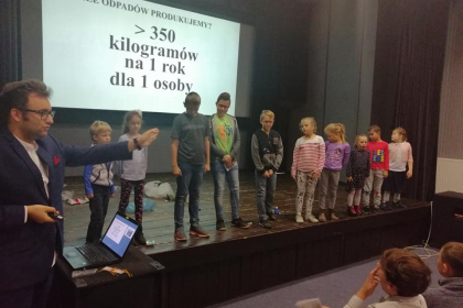 uczestnicy uroczystości inauguracji