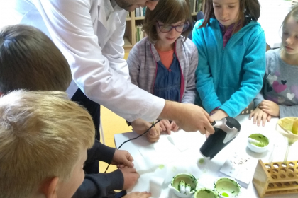 uczestnicy uroczystości inauguracji